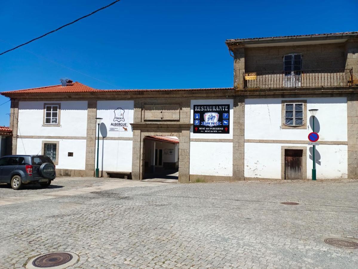 Albergue A Fabrica Лаваколья Экстерьер фото